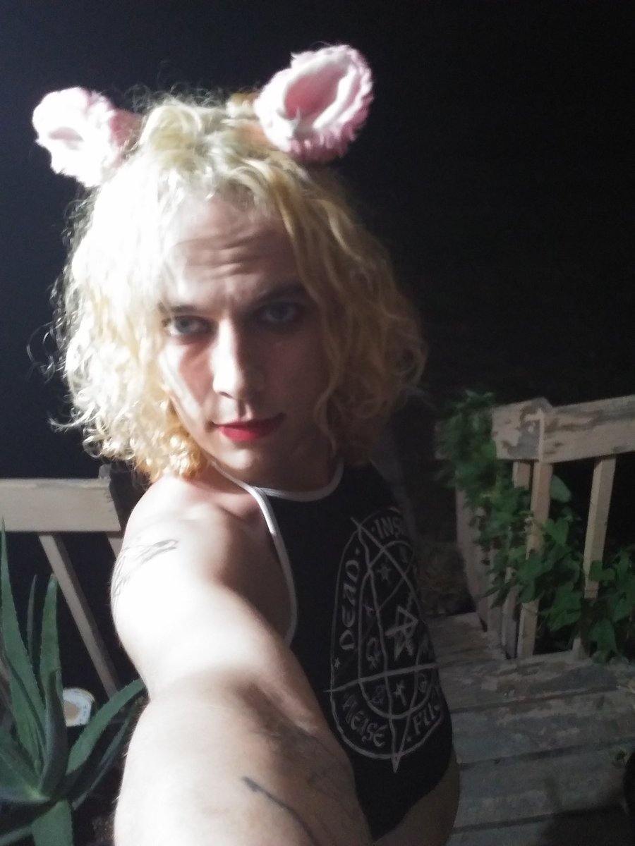 KorruptedKryst1's tweet photo. Just took some sexy kitty pics outside for my onlyfans. Check it out to see the full set. 

#transgender #sexy #cute #pet #petplay #OF #Onlyfans https://t.co/EErJWV4usy