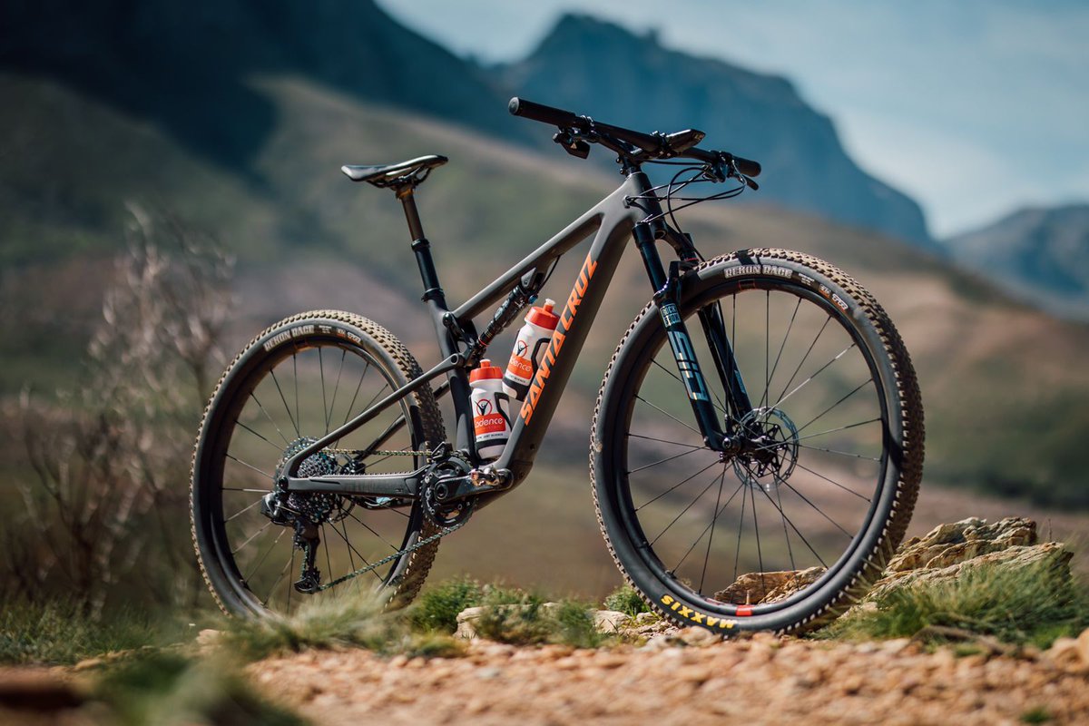 _RushSports_'s tweet photo. Insect Science Pro MTB's Alan Gordon rides to victory at The U MTB Stage Race on his first outing piloting the @santacruzbikes #BlurCC rocket ship 🚀🥇

More info on this exciting partnership between Santa Cruz and Insect Science 👉  https://t.co/3U3nnCwDbO

#WeRide 🇿🇦 https://t.co/Dv0pDxBLhK