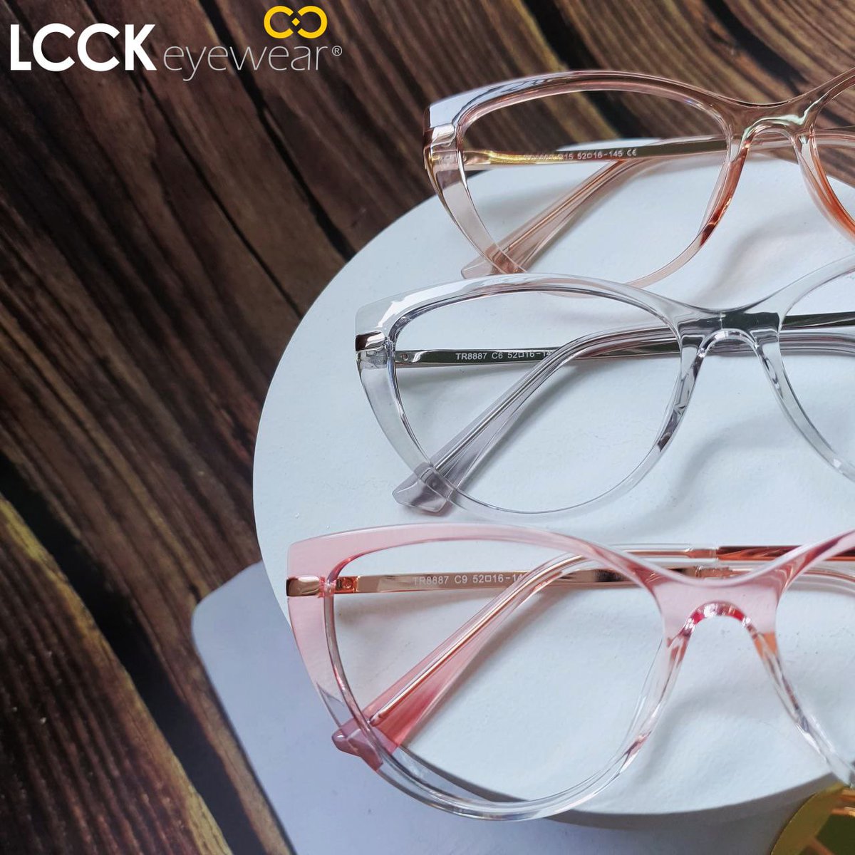 lcckeyewear's tweet photo. Hi! 👋 ada yang rindu Lcck Eyewear tak? 😜 Kami kembali dengan design hot 😱 Confirm letops untuk OOTD korang. Nak? Meh pm tepi 😉 https://t.co/4CckIopK90