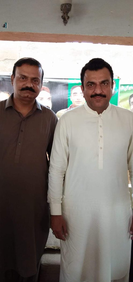 asadmalik117's tweet photo. میرے محسن غریبون کے ہمدرد پی ایس 19 کی جان ضلع گھوٹکی کی شان سندھ کی مان محترم عبدالباری خان پتافی کو جنم دن پہ بہت ساری مباکباد پیش کرتے ہین ۔ اللہ تبارک و تعالی سے دعا ے کہ عبدالباری خأن پتافی کو صحت کے ساتھ لمبی عمر عطا 
فرماےامین
@pitafi_bari @BBhuttoZardari @GhotkiPpp https://t.co/UuZngwo2H3