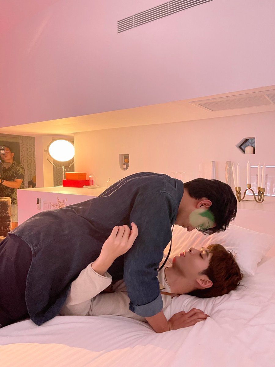 BedFriendSeries's tweet photo. คิงใจเย็นนนนนนนน อย่าเล่นกับอนล !! ❤️‍🔥

เจอกัน 2022
https://t.co/lEZvkdEOV7

BedFriend 200K
#200Kอย่าเล่นกับอนล https://t.co/mTs5BZNGDw