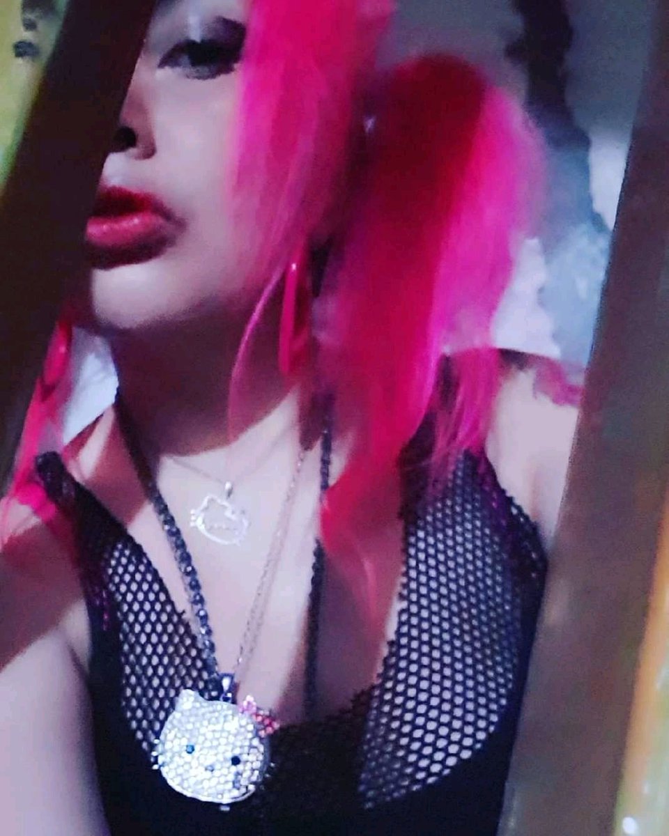 LilyVampLily's tweet photo. No puedo dormir... so, comenten o manden DM para que me cuenten el lugar más raro en el que han tenido sexo o que fantasia sexual ya cumplieron... Háganme sentir orgullosa de uds.
#GoodNight #sextalk #baddiekirakira #vampfae #talkaboutsex #loveislove https://t.co/2WLS5AQrPG