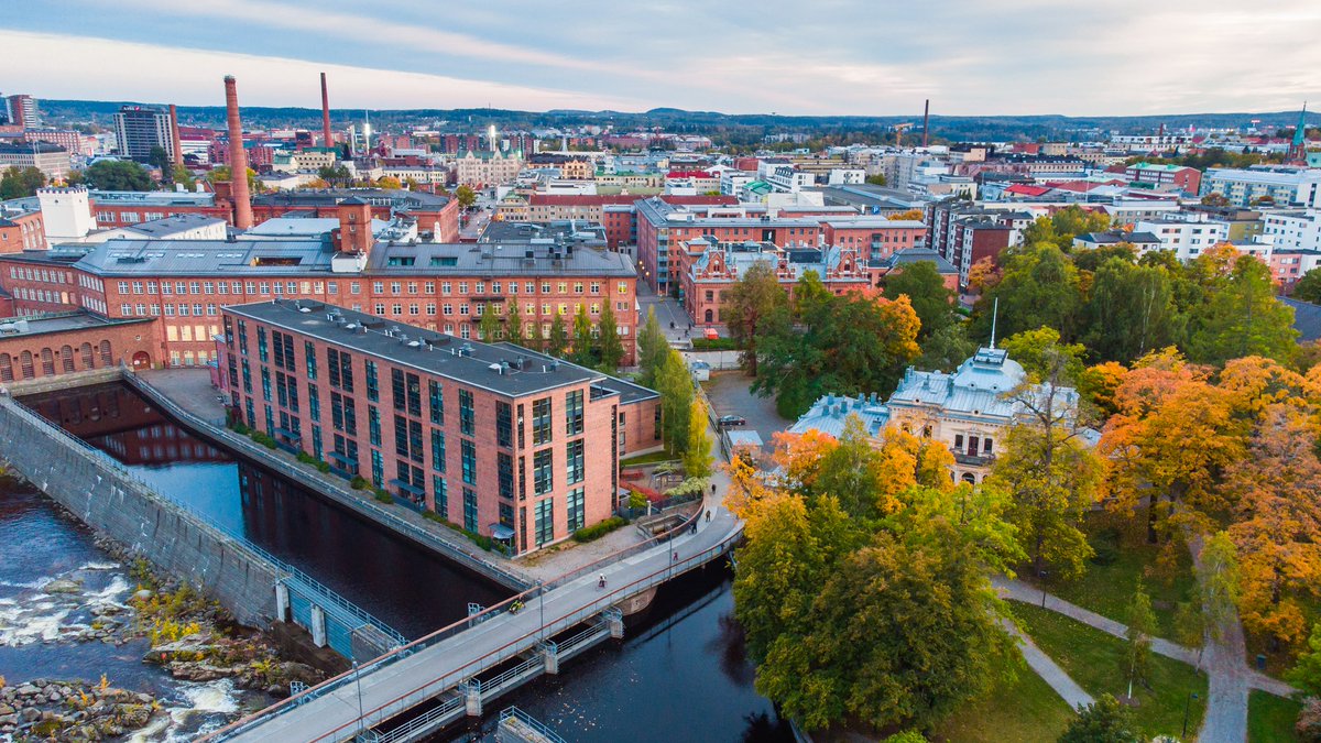VisitTampere's tweet photo. Keep calm an enjoy these #autumn views from #Tampere 🍂❤️.

Are you planning a getaway weekend or an autumn break? We have gathered you some tips on our website. Check them out 👉 https://t.co/vdjgCUXNWR

📷: Laura Vanzo #VisitTampere #VisitFinland https://t.co/7TiaI1CfX6