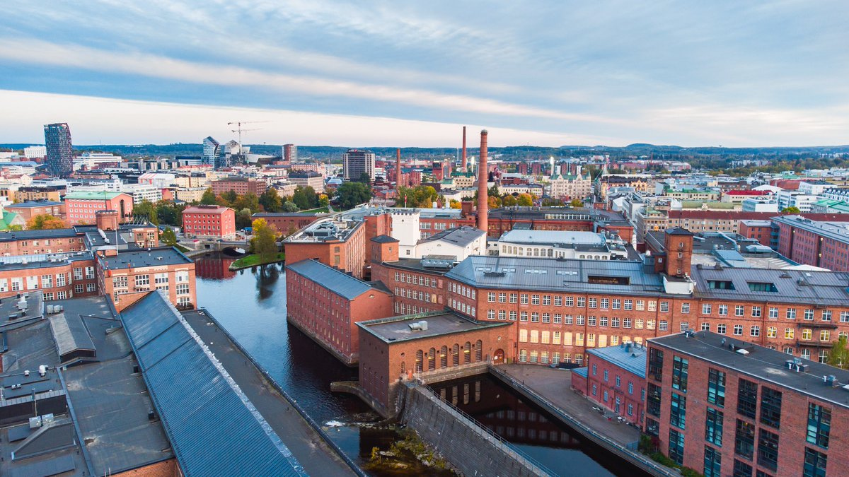 VisitTampere's tweet photo. Keep calm an enjoy these #autumn views from #Tampere 🍂❤️.

Are you planning a getaway weekend or an autumn break? We have gathered you some tips on our website. Check them out 👉 https://t.co/vdjgCUXNWR

📷: Laura Vanzo #VisitTampere #VisitFinland https://t.co/7TiaI1CfX6