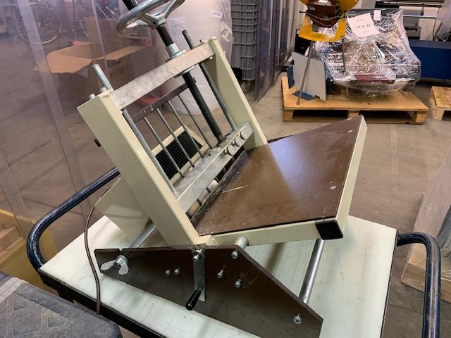 McTrade's tweet photo. Bookbinding equipment. Click here https://t.co/0GEH9dwezR https://t.co/hnaH1BatjN