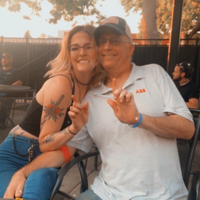 abs_theruthless's tweet photo. I miss my dad.. 👆🏻 https://t.co/K4qYyUicyq