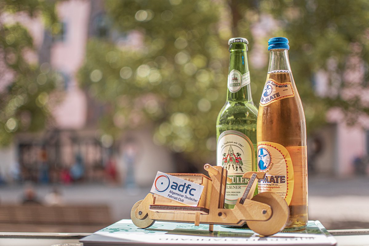 Heute um 19 Uhr findet wieder der Fahrradstammtisch vor dem <a href="/ADFC_MD/">ADFC Magdeburg</a> statt. Erfahrt welche Projekte es im Oktober gibt, verbringt eine entspannten Abend oder bringt eure eigenen Themen mit.