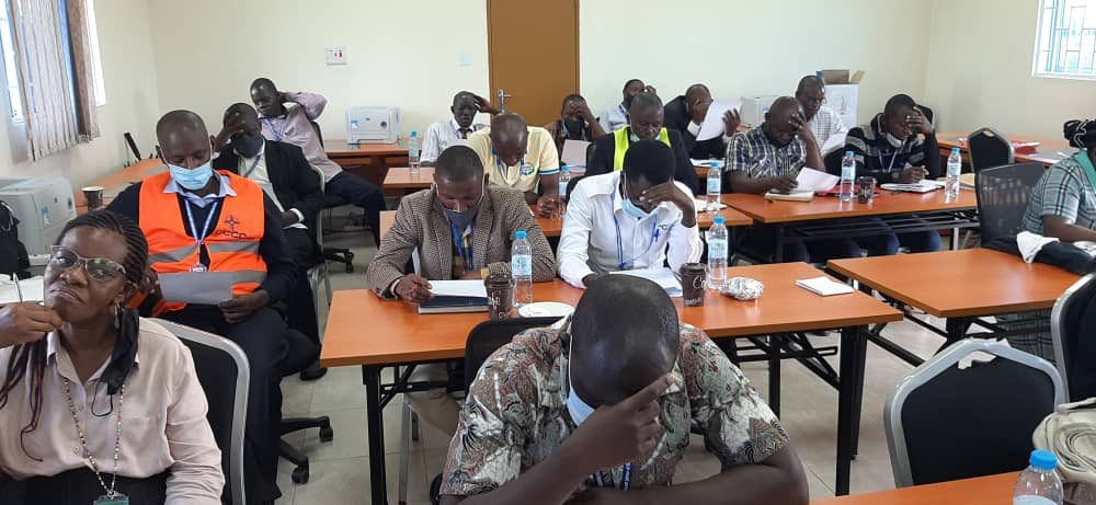 AtgwuUg's tweet photo. More awaits from the resolutions of the meeting.
key issue was reinstating of leave allowances by @UgandaCAA 
@UgandaCAA Management responded to this call. 
@AtgwuUg and Airport staff eagerly waiting results.  @ITFglobalunion @owere_usher @jhmrkmwanika @ubctvuganda @AbimaStephen https://t.co/VvDDT44rcv