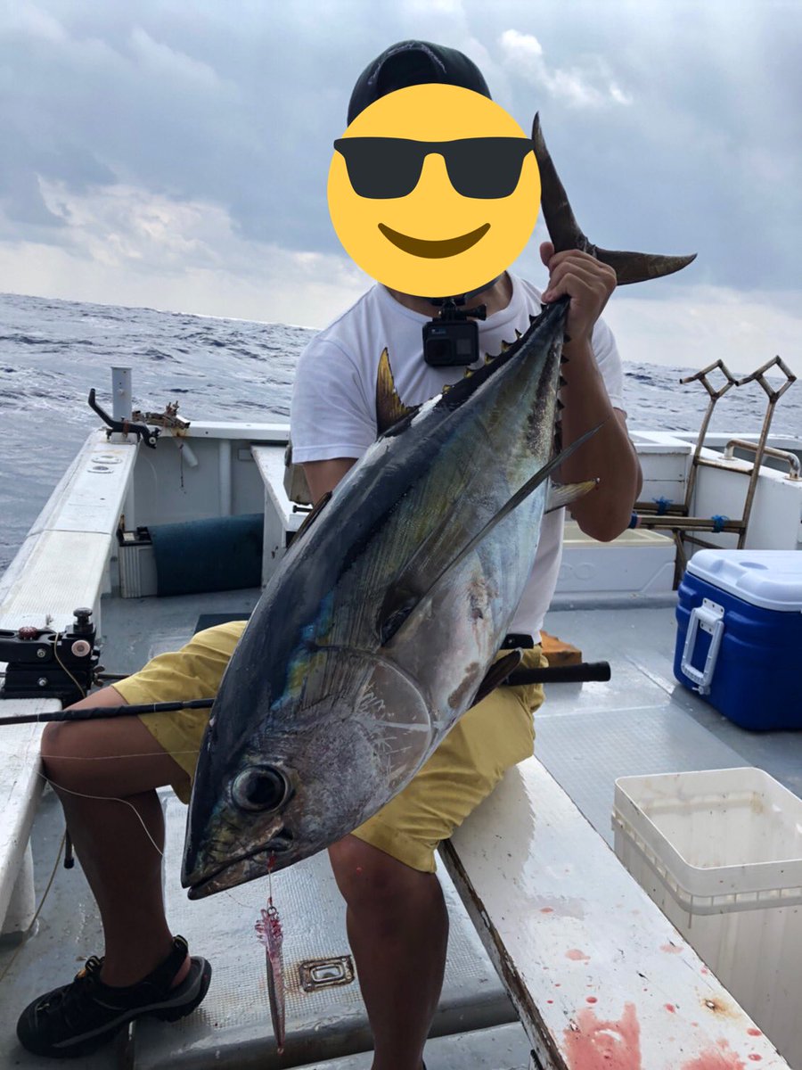 KfihsingKAIGYO's tweet photo. ポルタメント73にアルテグラC5000にPE2号リーダー40ポンドでこのサイズなら何とか上がります🤣
 
結構ドラグ閉めてハンドドラグまでして無理やり上げたけどリールに一切の故障なし！
最近のリールはすごいわ…
#アルテグラ #釣り #マグロ #キハダ
#tulalajp #パヤオ #��ギング https://t.co/COWCHxKmgj
