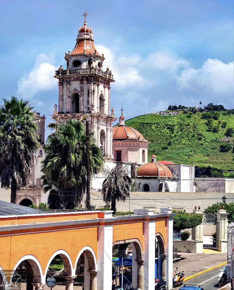 ixtlancito's tweet photo. @SoyDeTepic  @YoSoyDeNayarit @NayEnDigital @SanBlasNayarit Vista al Cerito de Cristo Rey desde la Presidencia de Ixtlán del rio https://t.co/2dg16UN1UQ