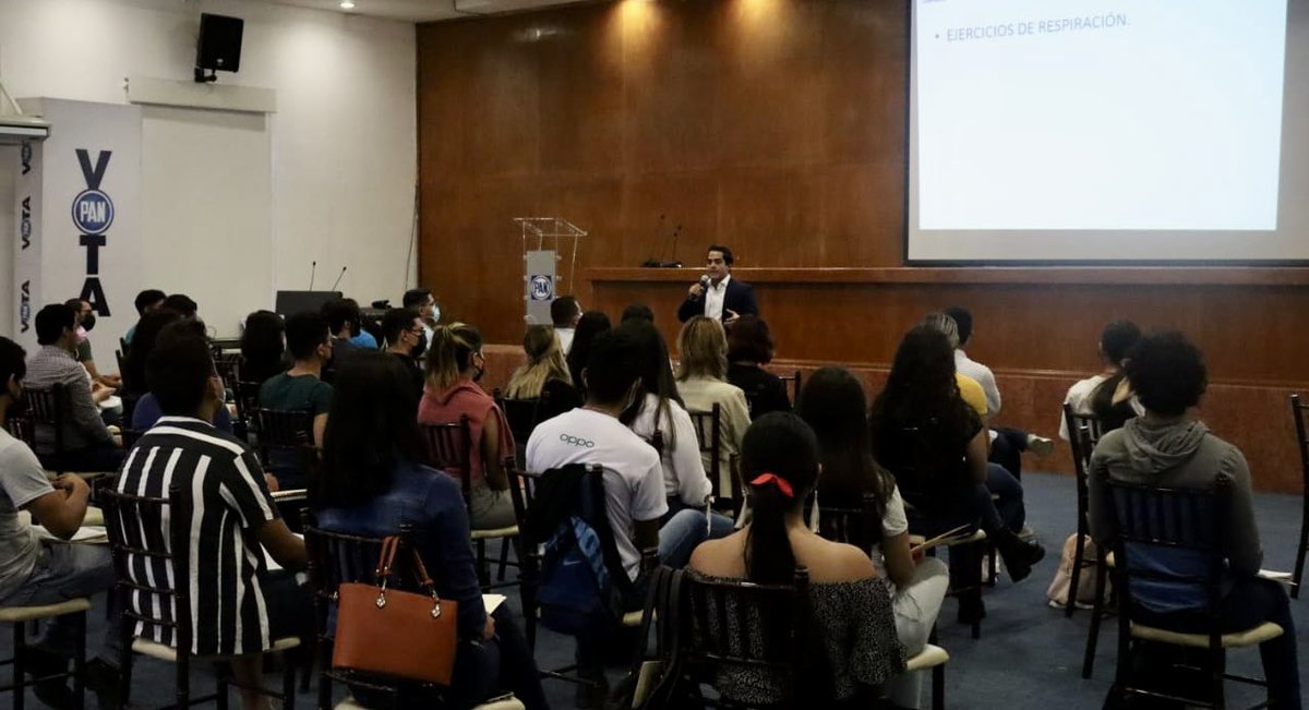 accionjuvenild's tweet photo. Damos inicio al primer curso taller de nuestra Escuela de Liderazgo de Acción Juvenil #ELAJ ,con más de 60 jóvenes inscritos iniciamos el taller para el “Éxito en la comunicación”
Seguimos trabajando para darle a durango #jóvenes líderes preparados desde #AcciónJuvenil ✌🏼 https://t.co/ylbV0Z4vpU