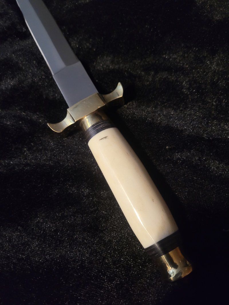 MerchantDark's tweet photo. A perfect altar dagger! This is a bone-handled dagger made of stainless steel. It's simple but classical design makes it beautiful. See: https://t.co/kT3LWLaPo7 https://t.co/csShz5Dhna