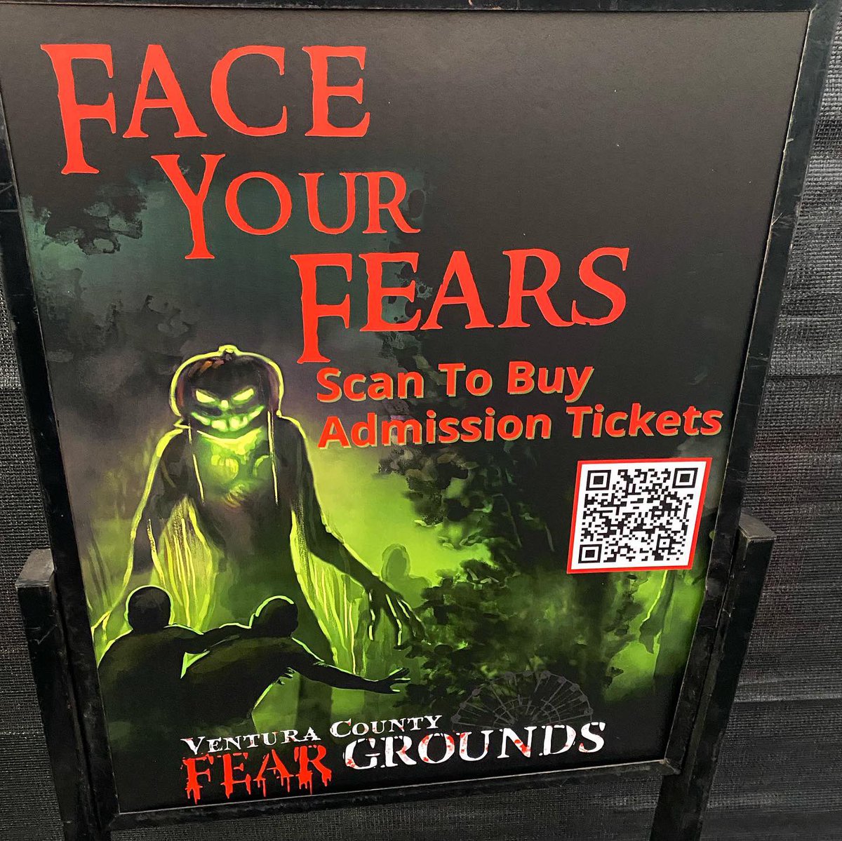 Park_Journey's tweet photo. Tonight we’re at the Ventura County Fear Grounds for their first ever event. We are so excited. #FaceYourFears #FearGrounds #VenturaCountyFearGrounds https://t.co/ILuJM1htXG
