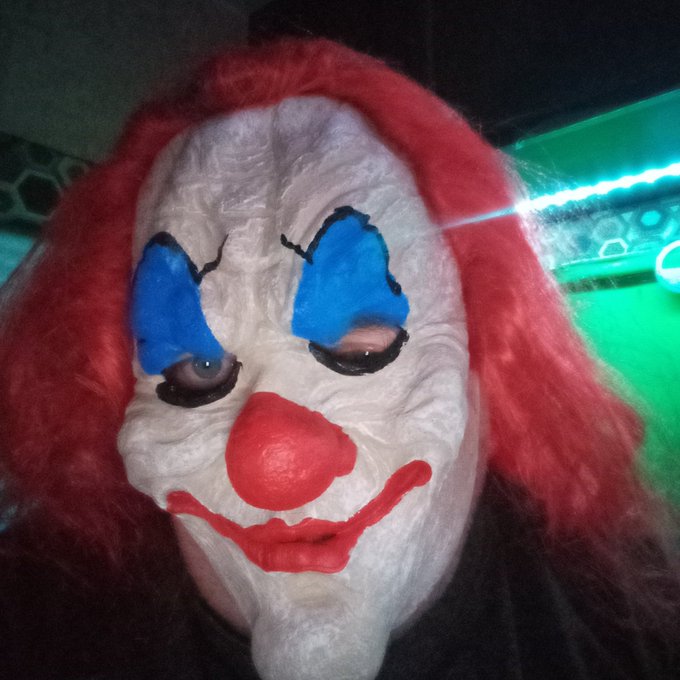 #NewProfilePic https://t.co/4RLXJmnjC2<a href="/tag/newprofilepic"class="tags">&#35;NewProfilePic</a>