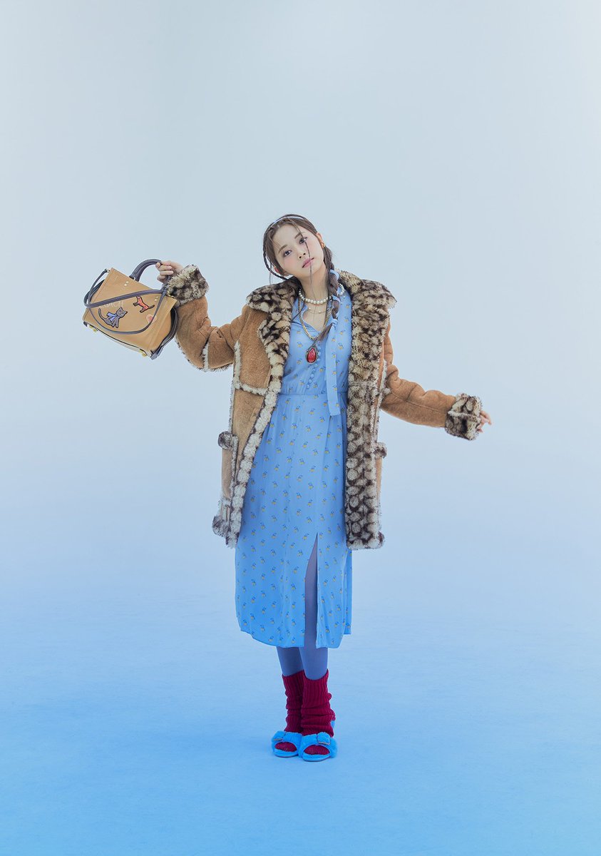 lofficielmy's tweet photo. We are getting pumped for @JYPETWICE new single #TheFeels, so here is a sneak peek of Tzuyu's October 2021 cover story with us now!

Link: https://t.co/aShv7iqj5a

#twice #TZUYUxLOFFICIEL #tzuyu #GetTheFeelsWithTWICE #TheFeels #쯔위 #周子瑜 https://t.co/1FimkMCKPf