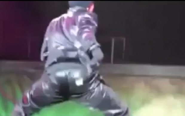 #ChrisBrown fat booty ?? I wanna smell it #gay #bi #saggingpants #booty #twerk https://t.co/dwXt9BRX