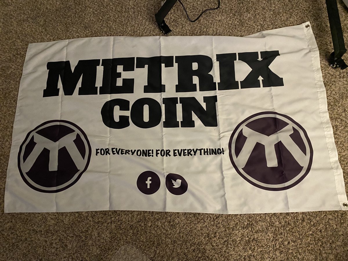 dimarco_danny's tweet photo. THE #METRIX FLAG HAS ARRIVED!!! Let’s gooooo! #mrx #teammetrix #conqueringcrypto https://t.co/F4ZdQcllHE
