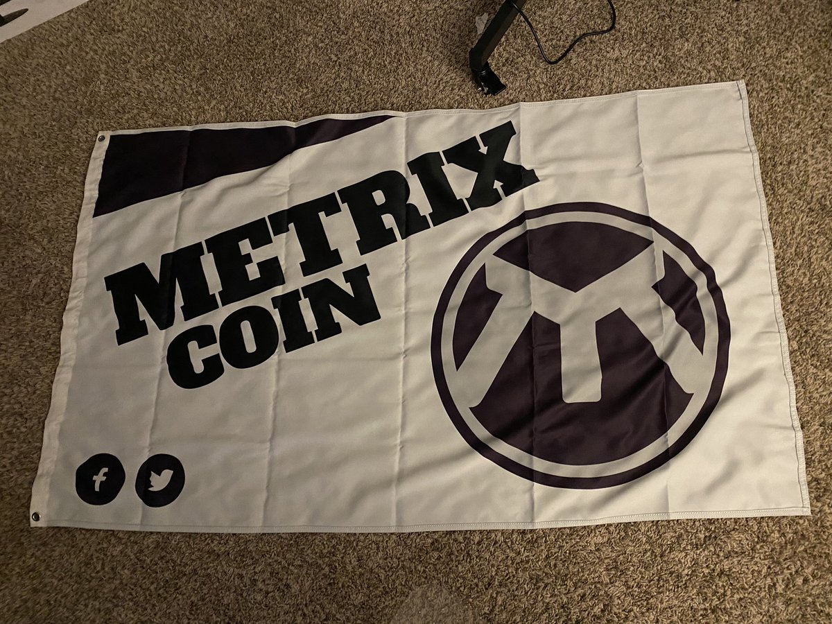 dimarco_danny's tweet photo. THE #METRIX FLAG HAS ARRIVED!!! Let’s gooooo! #mrx #teammetrix #conqueringcrypto https://t.co/F4ZdQcllHE