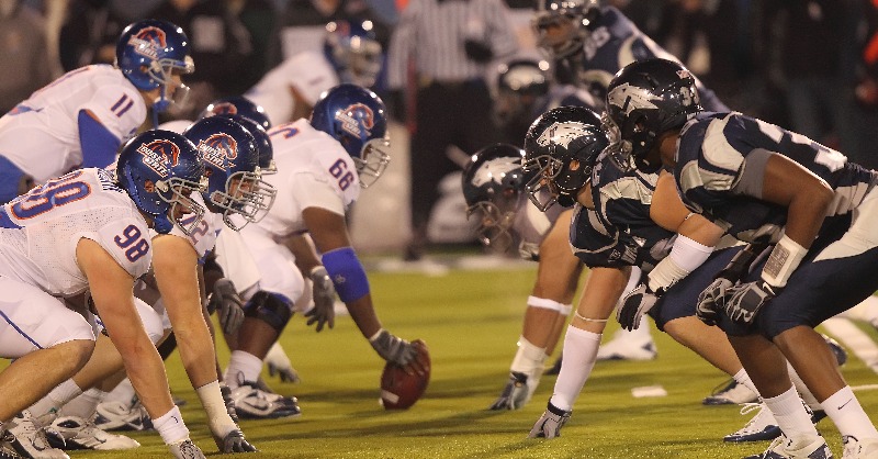 NevadaWolfPack's tweet photo. On November 27, 2010, #19 Nevada erased a 17-point halftime deficit to defeat longtime rival and #3 ranked Boise State, 34-31 in OT. 

What was your memory from that game? Comment👇

#ThrowPackThursday // #BattleBorn // #NevadaGrit // #OneCommunityOnePack // #MackayMagic https://t.co/QPBlsMyfxX