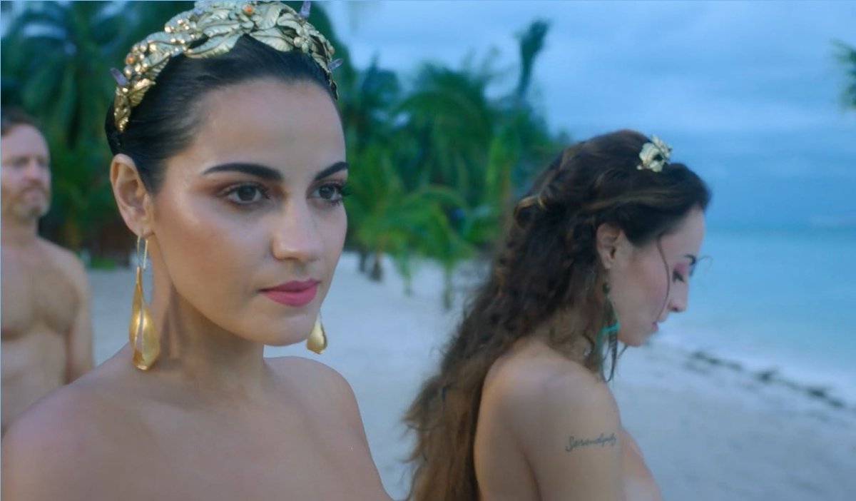 FamosasMundial2's tweet photo. ¡¡¡¡¡CAPÍTULOS FINALES!!!!!

Juego de las Llaves 2

Maite &amp; Marimar: https://t.co/RndsczkgID