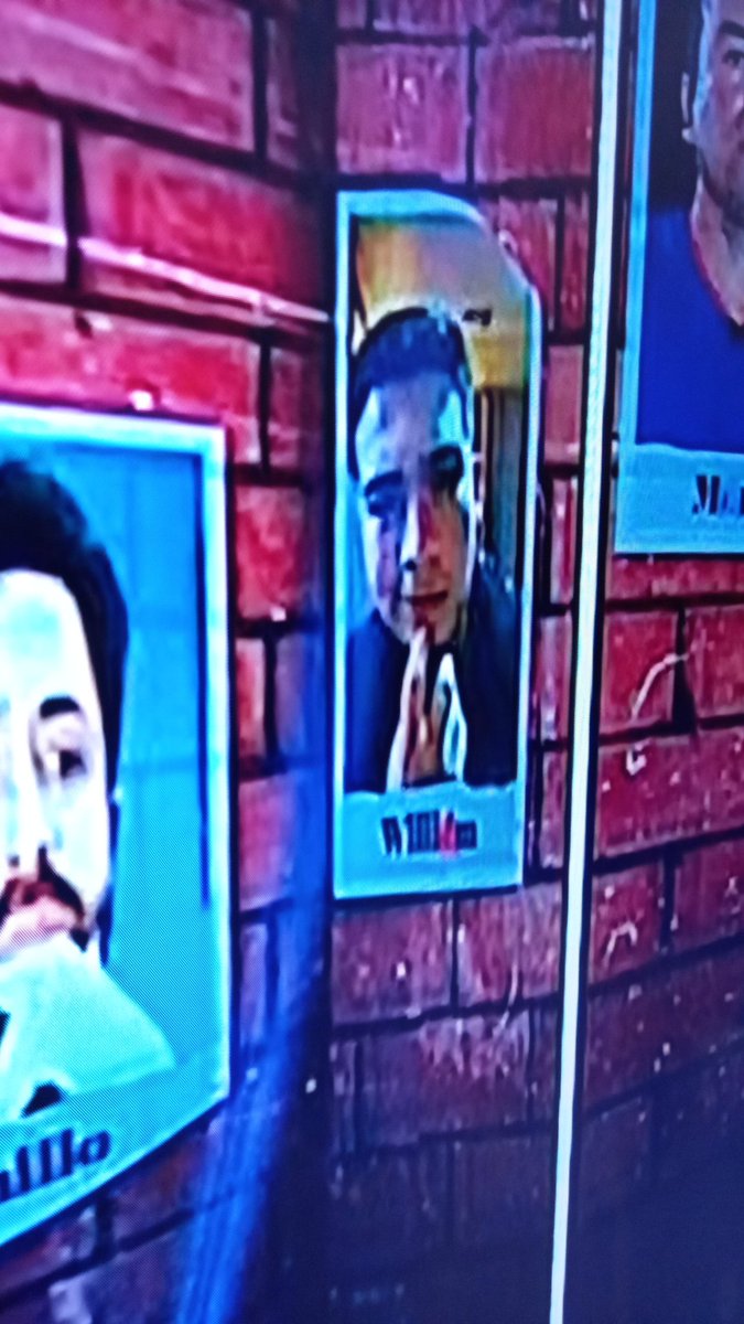 normancorrea's tweet photo. #ElCandidato.  Saquen el video de este wn.  Ya resulta molesto 😒 https://t.co/JzHdDeNJCX