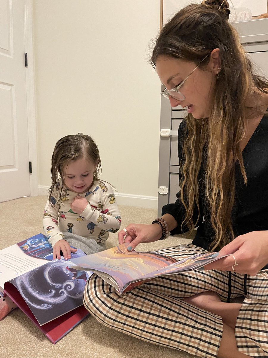 MissMullin's tweet photo. Story time with my niece included not 1 but 2 Frozen books 💞 what did you read tonight?? https://t.co/KvOBrMNFr1