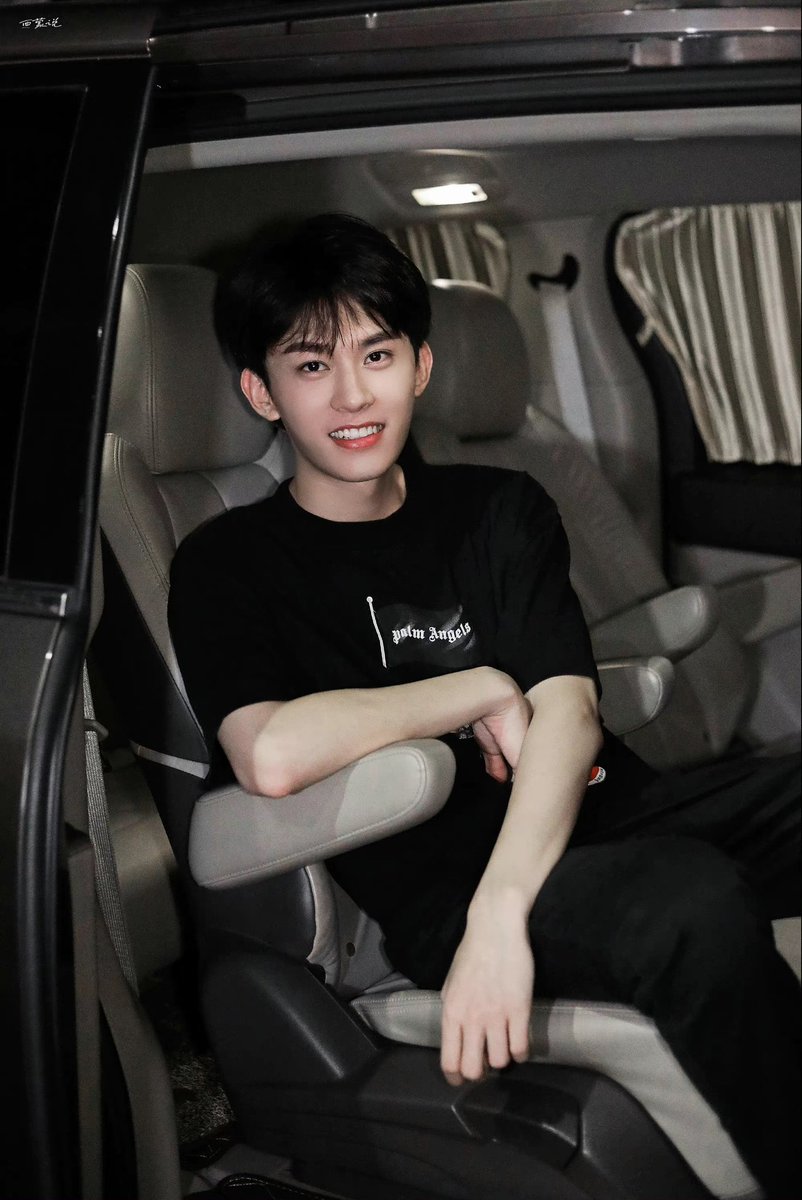 forjunyu's tweet photo. #ChenJunyu #陈俊宇 https://t.co/T84u38g00t