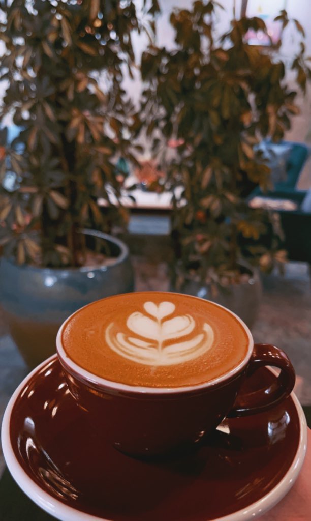 cafes_shots's tweet photo. تأنس الرُوح بكوب قهوة☕️❤️ https://t.co/J1vWy81pvc
