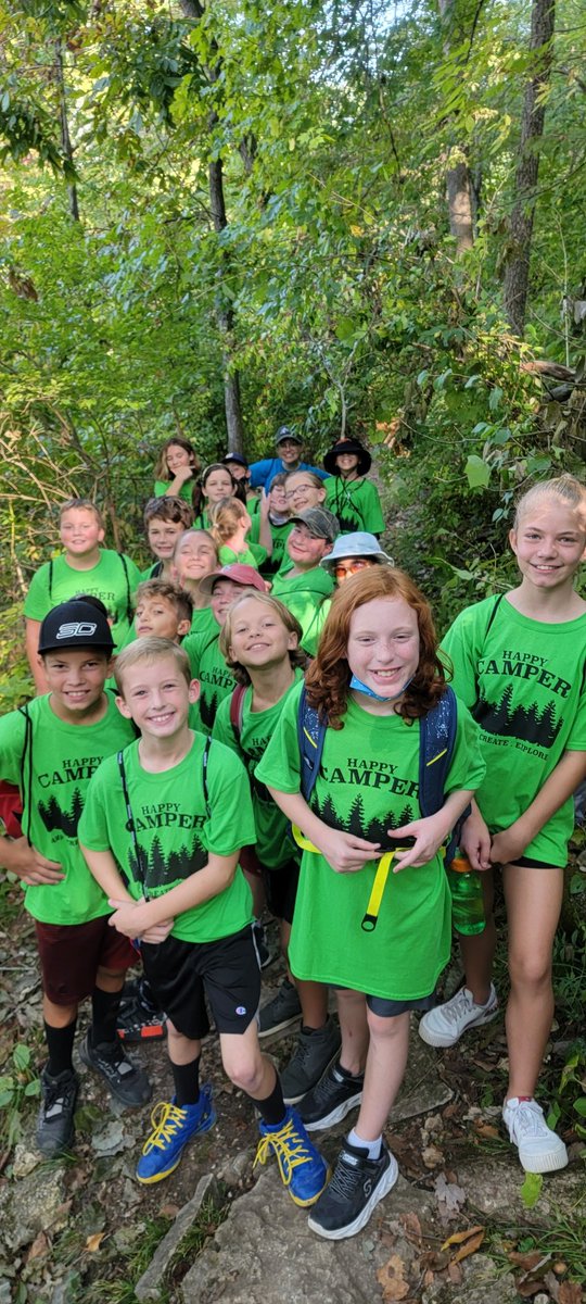 BTEFifthGrade's tweet photo. Hiking Fun! https://t.co/sXAYXeoIWN