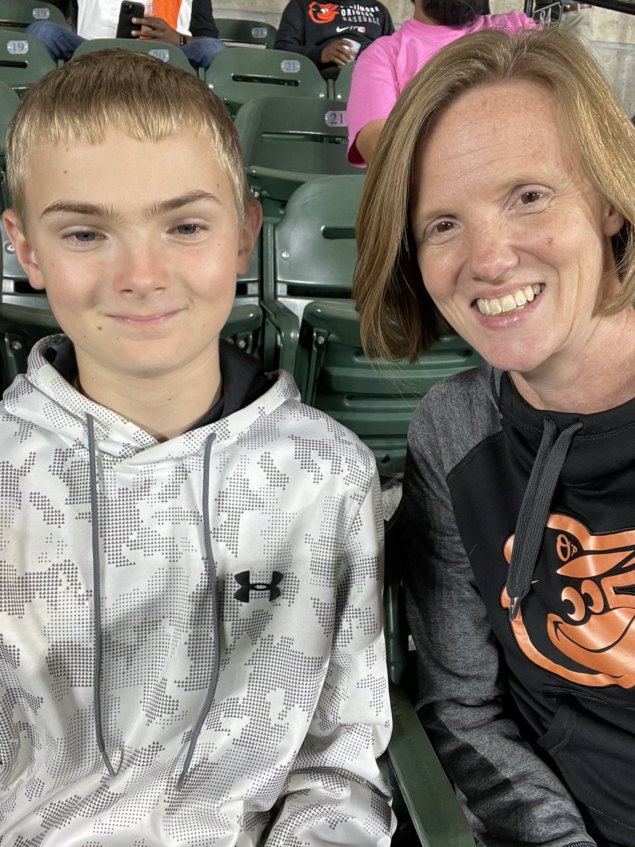 ALeRouxPETeach's tweet photo. Such a bitter sweet night at my favorite place with my son! Last home game of the season for my @Orioles Love my team always! 🧡🖤⚾️🥰 Let’s Go O’s!! #oriolesmagic #ibackthebirds #comeonspringtraining https://t.co/768Z8Cp16h