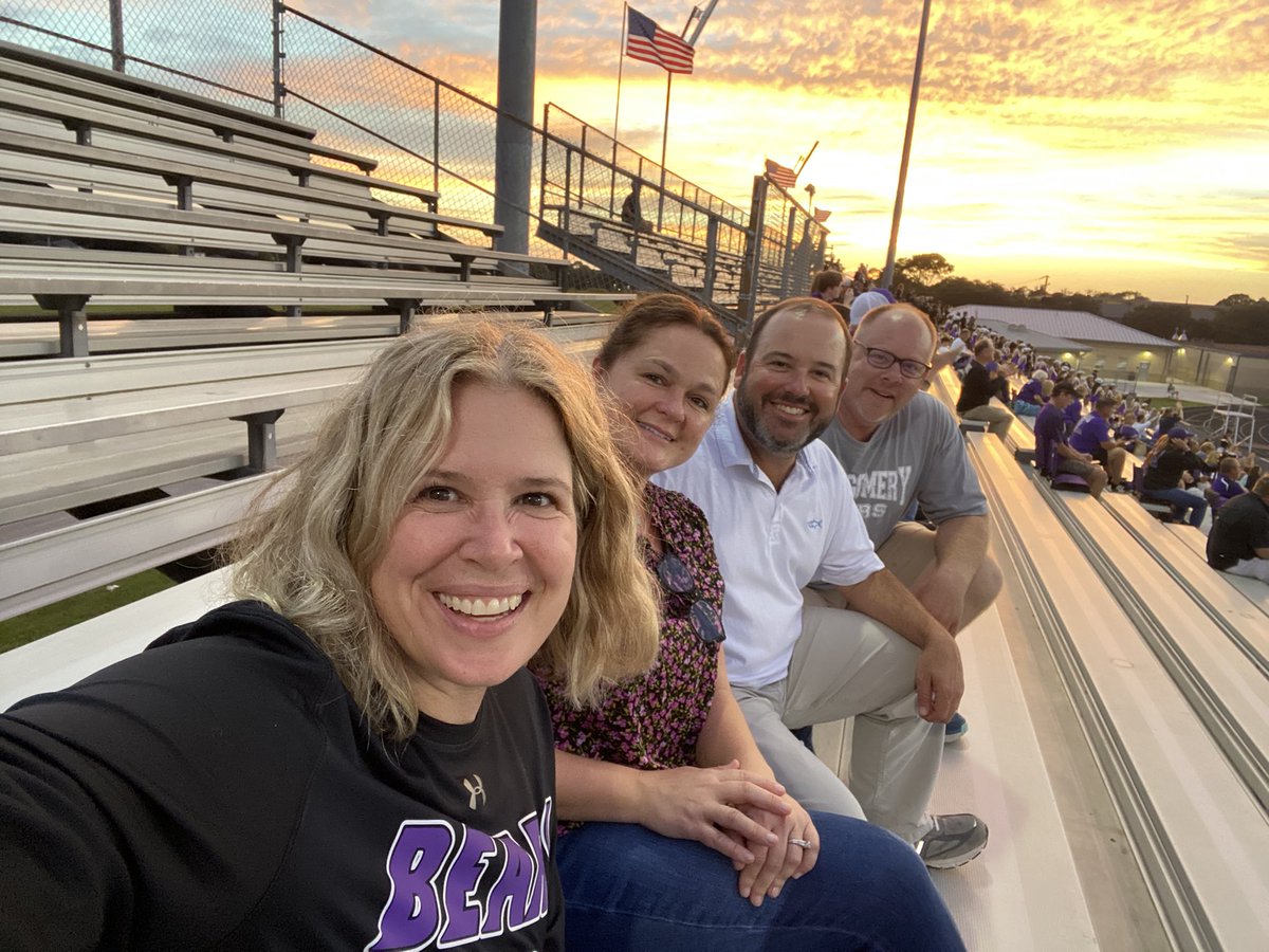 Laurie Zuehlke tweet media