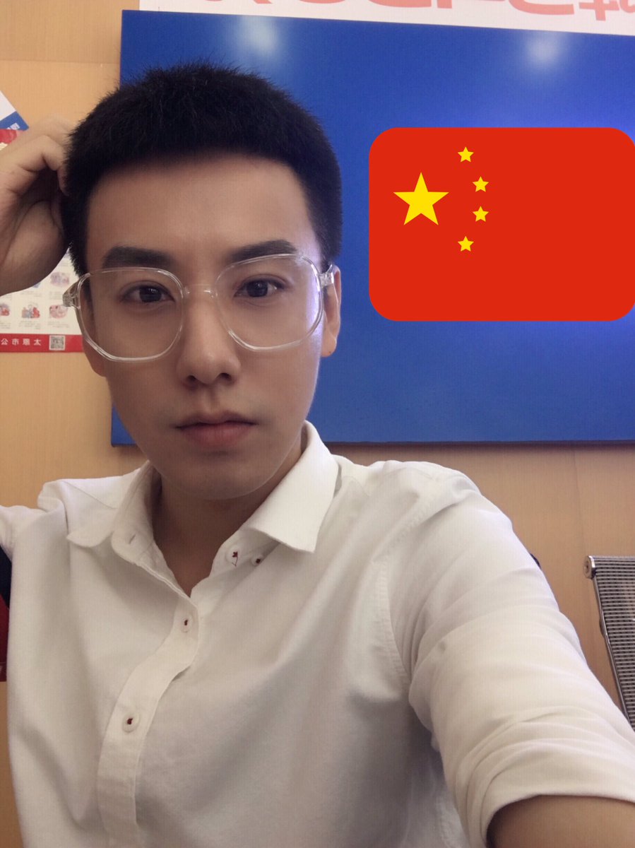 uscabbage's tweet photo. 社畜不配过节🤐 https://t.co/VxIm7UZQis