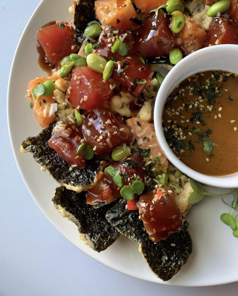 These home made #PokeNachos are goals. Head to @SunhFish to grab everything you need to make this magic at home! 🐟

📸: @SunhFish
#GreaterBroadwayDistrict #VisitSacramento #Sacramento365
#Sacramento #DowntownSac #Landpark #Curtispark