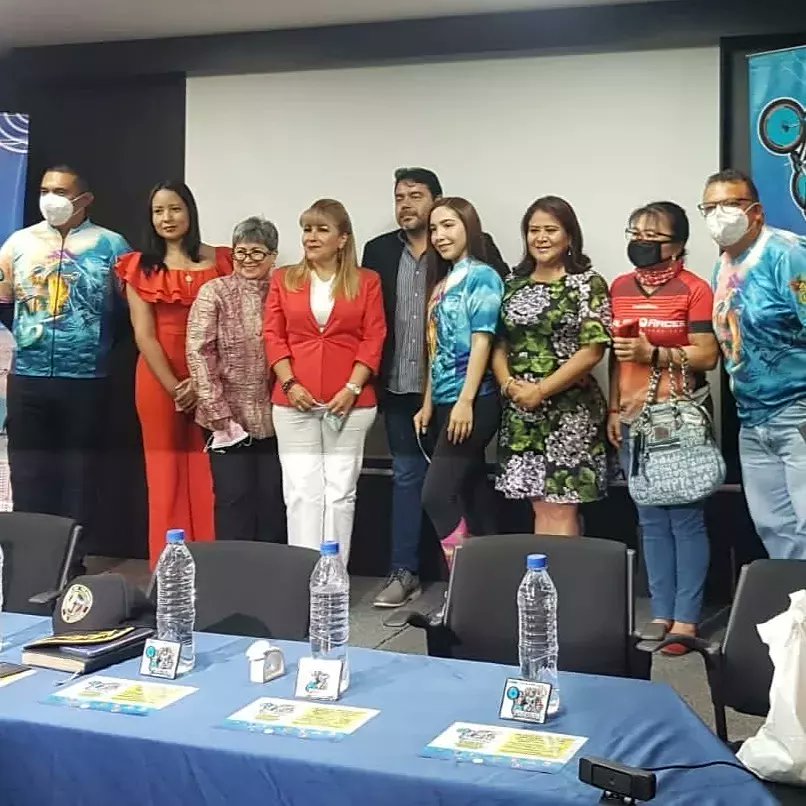 manosecuadororg's tweet photo. Rueda de Prensa 30.09.2021
Evento deportivo 05.12.2021
#rutadeposeidon #salinasecuador
Ecuapostal Jorge W Llerena
@AlcaldiaSalinas @JUANITACORDOVA_ @peggycultura @JPlayRaces https://t.co/r1H0FEvDBh