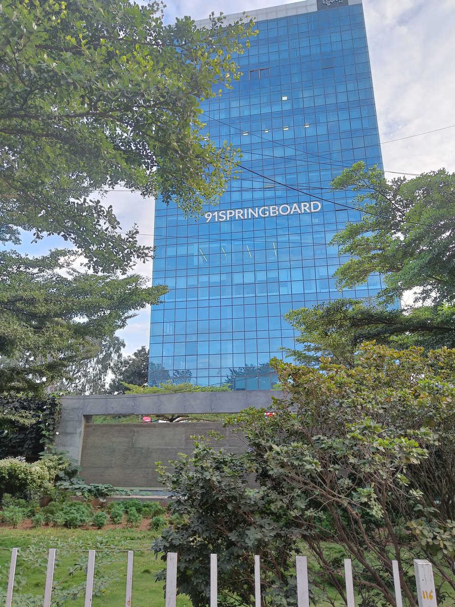 algomojo's tweet photo. After almost 18 months later and work from home finally shifted to the newer office #ITPL #Bengaluru #Algomojo #Finfolabs #91springboard https://t.co/pruI426gDG https://t.co/V0iO0S2ozW