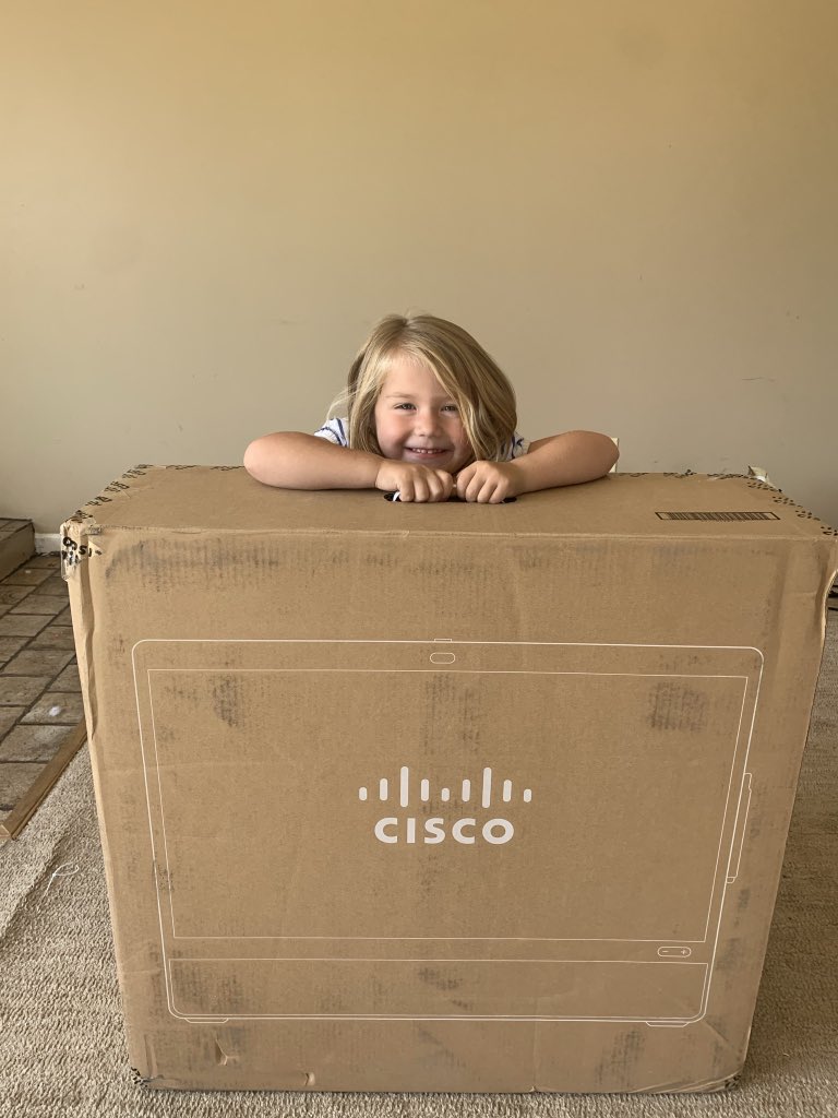 _hamITup's tweet photo. Something about a new @Webex @CiscoCollab device! 
Ready in 5 minutes; out-the-box! It’s a #device thing. It’s an @CiscoCollab thing ♥️#ciscodeskpro #cloudlove https://t.co/rR6ejOGrAs