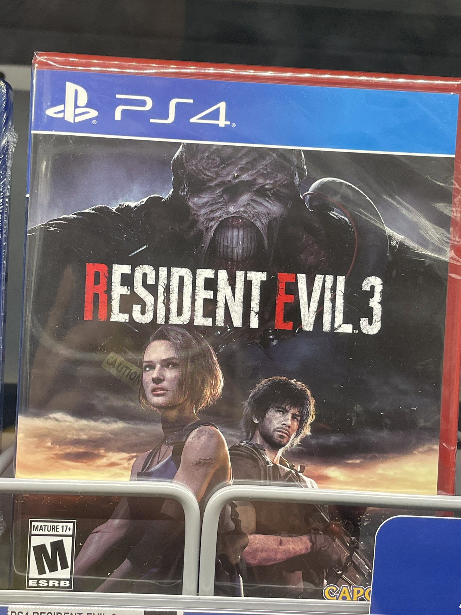 𝐑𝐮𝐥𝐞𝐓𝐢𝐦𝐞 on X: Hey guys! I saw Resident Evil 3 Remake in a red  case! Does anyone know if this is rare? 😊  / X