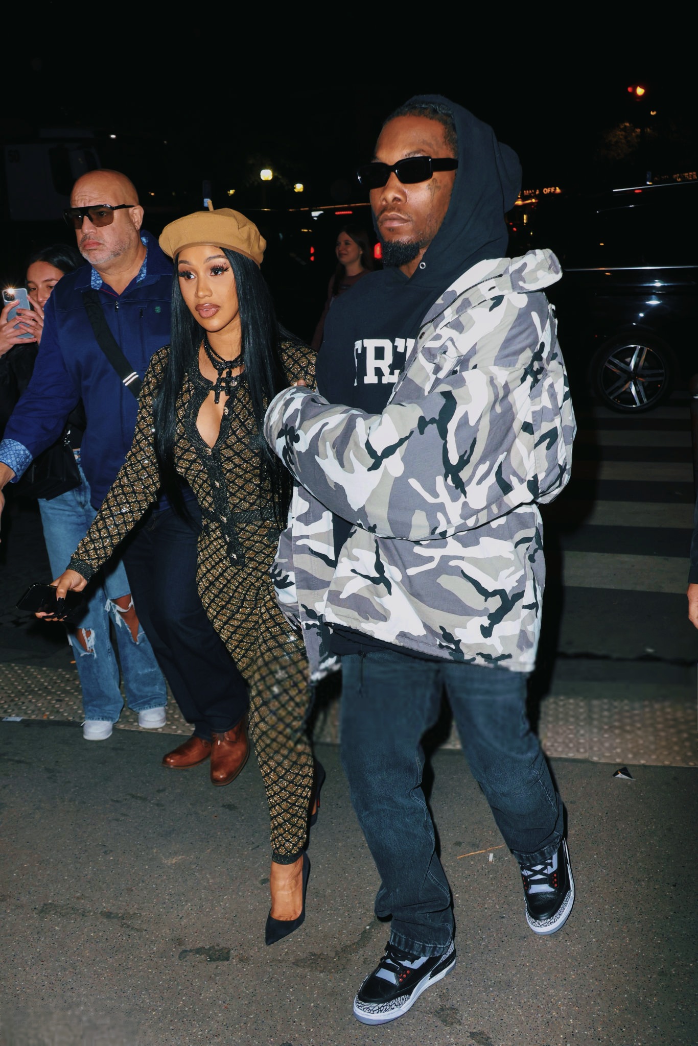 CardiBArchive on X: Cardi B out in Paris for dinner