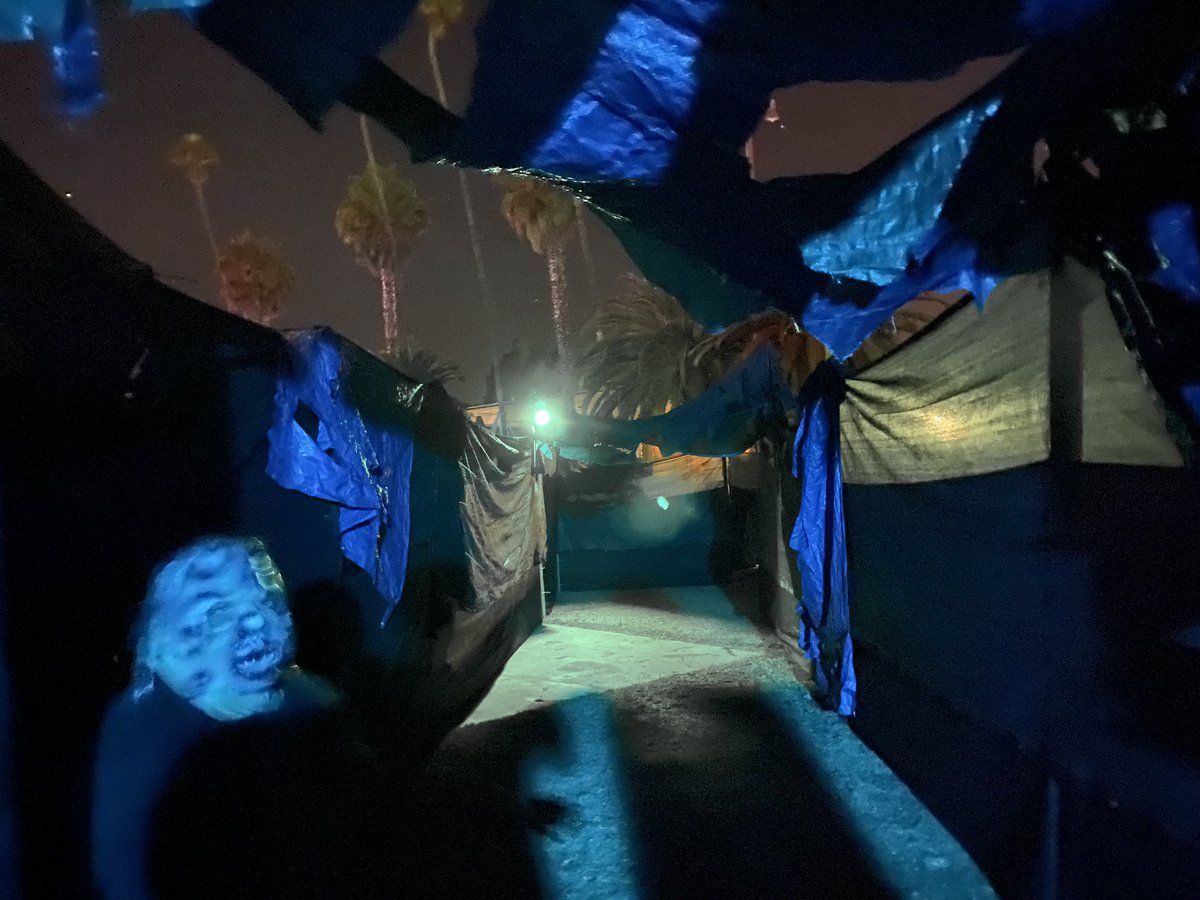 Park_Journey's tweet photo. The terror trail legit took us 20 minutes. And was awesome. #FaceYourFears #FearGrounds #VenturaCountyFearGrounds https://t.co/j038wbou4j