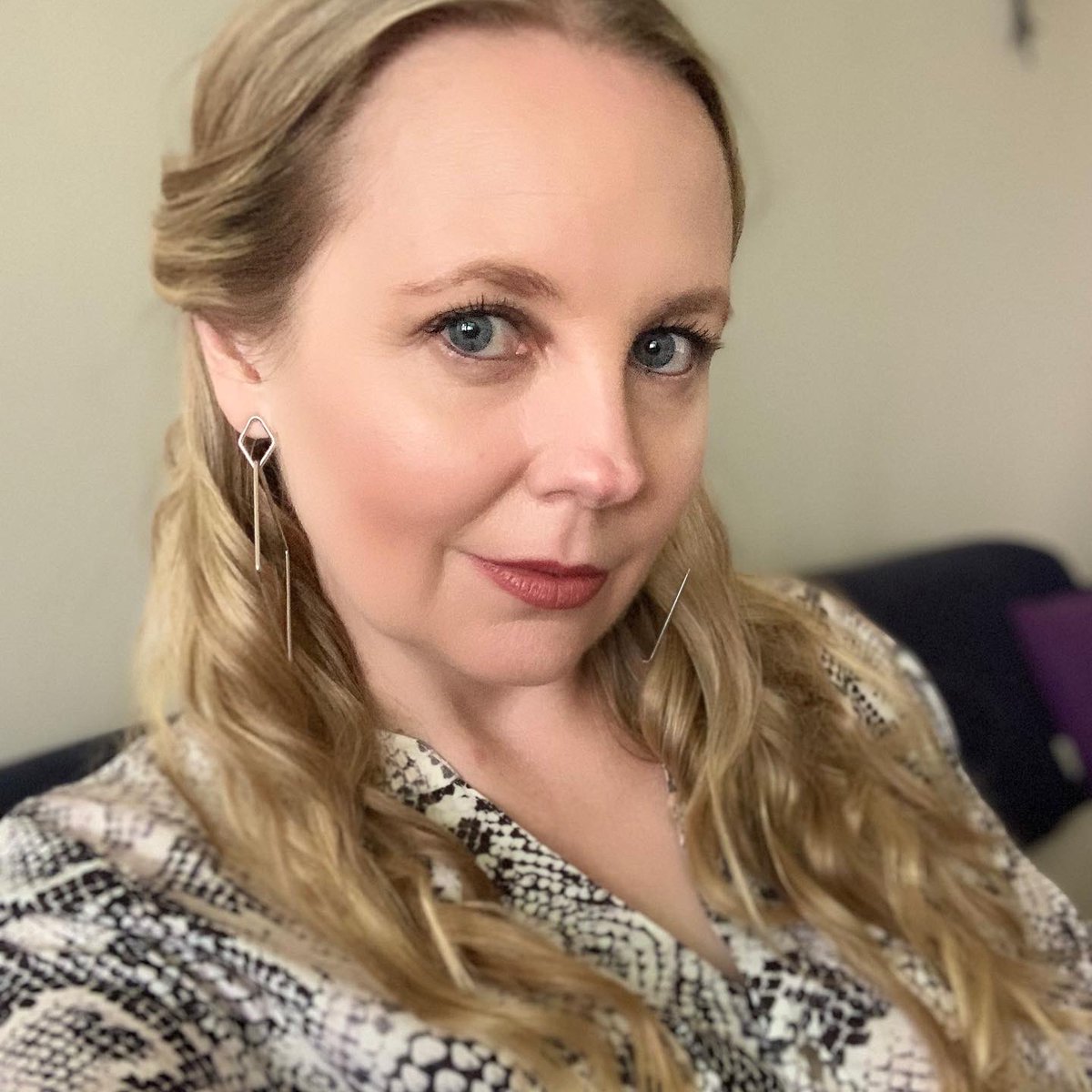ambersimm01's tweet photo. I had a bad dream about snakes the night before last. So today Iβm joining them rather than fighting them π #noncasualfriday #snakeskinprint https://t.co/ogPFM05p3C