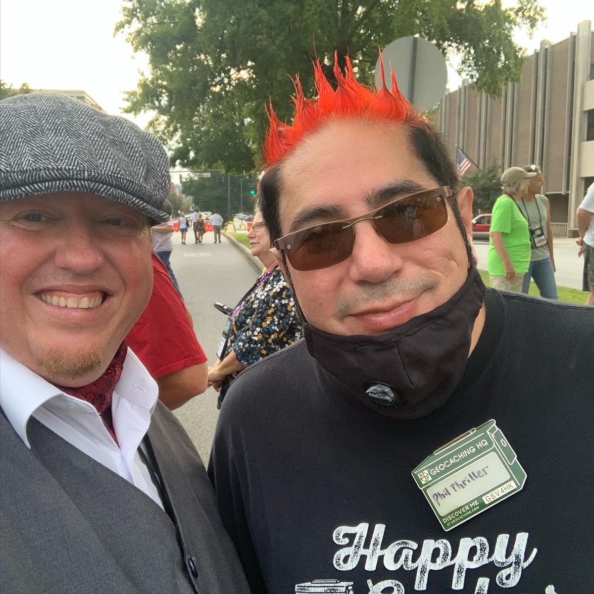 behindthecache's tweet image. Some fun tonight at Going Caching at the Flash Mob. #goingcaching #romega #geocaching #cache #geocachinglackeys @gogeocaching @geocachinghq @geocachetalk