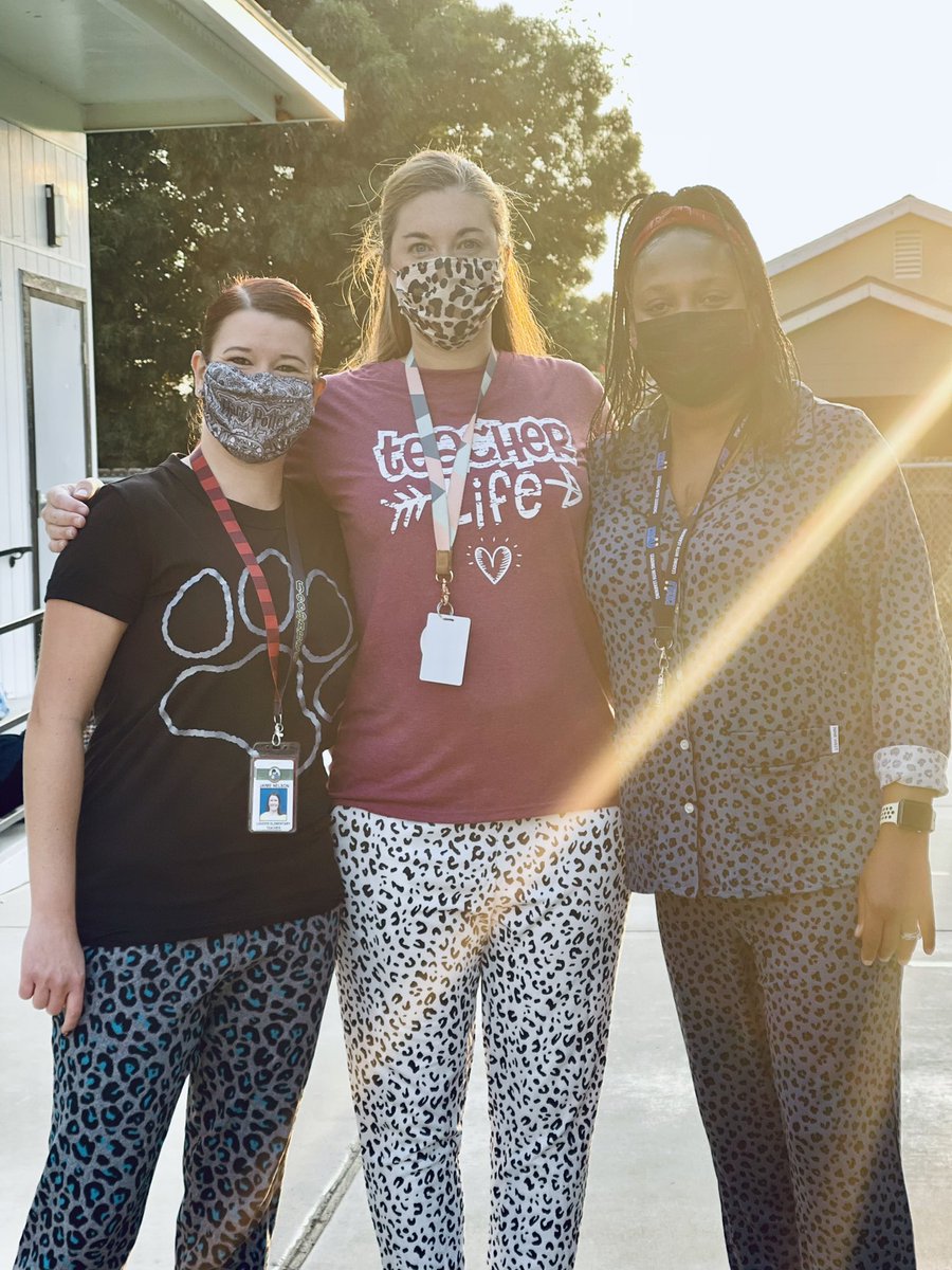 I always look forward to pajama day! #goleopards #spiritweek <a href="/loudonleopards/">Loudon Elementary School</a>