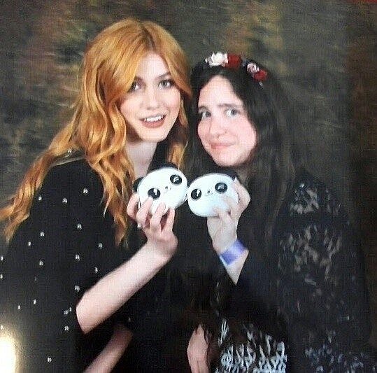 anasrapp's tweet photo. @Kat_McNamara and me Panda Girl !
#katherinemcnamara #panda #katmcnamara #pandastwtselfieday #frayfriday #ThosCon https://t.co/eDKDhUHMFw