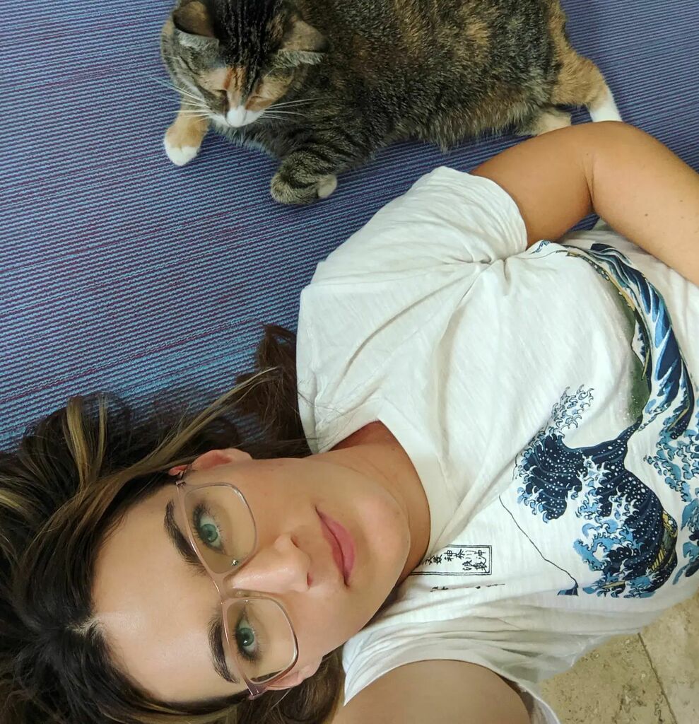 leahroseFTW's tweet photo. She pushed me off the mat wtf is this audacity
Gonna take some selfies in some new costumes tomorrow just to prove they exist lol
.
.
.
.
#yoga #yogi #ayurveda #getstretchy #yogapants #happyplace #amibuddahyet #catyoga #howrude
#mikomew #adoptdontsho… https://t.co/MvzxK1Hz5Q https://t.co/fWbsBnaMwK