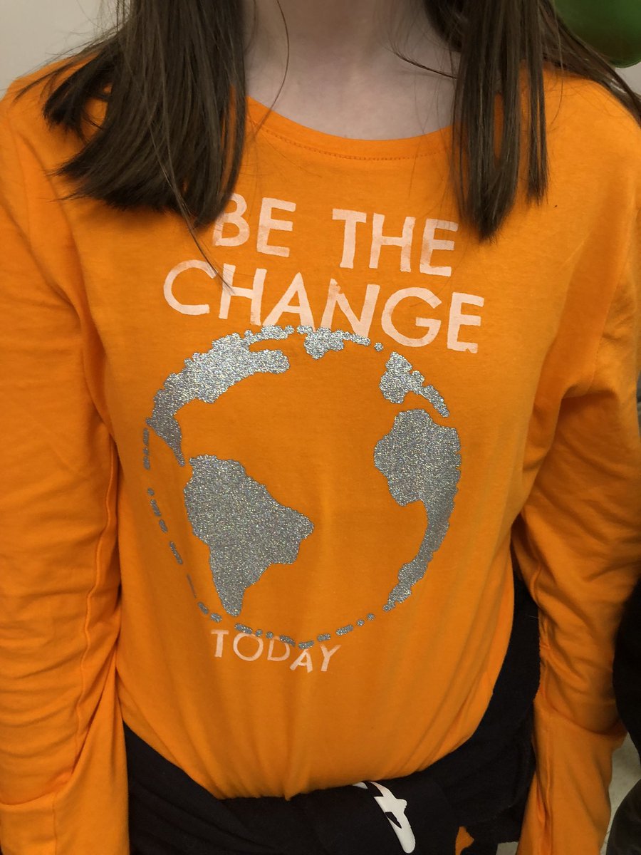 ZedClass's tweet photo. So many beautiful orange shirts in Gr.6 today! https://t.co/F4TkR7yulz