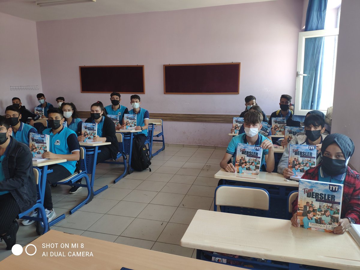 kalkaner23's tweet photo. Türkoğlu Belediye Başkanı sayın @_OsmanOkumus  a Egitime verdikleri desteklerden dolayı Kılılı Anadolu Lisesi olarak teşekkür ederiz. https://t.co/uFThFsFZEl