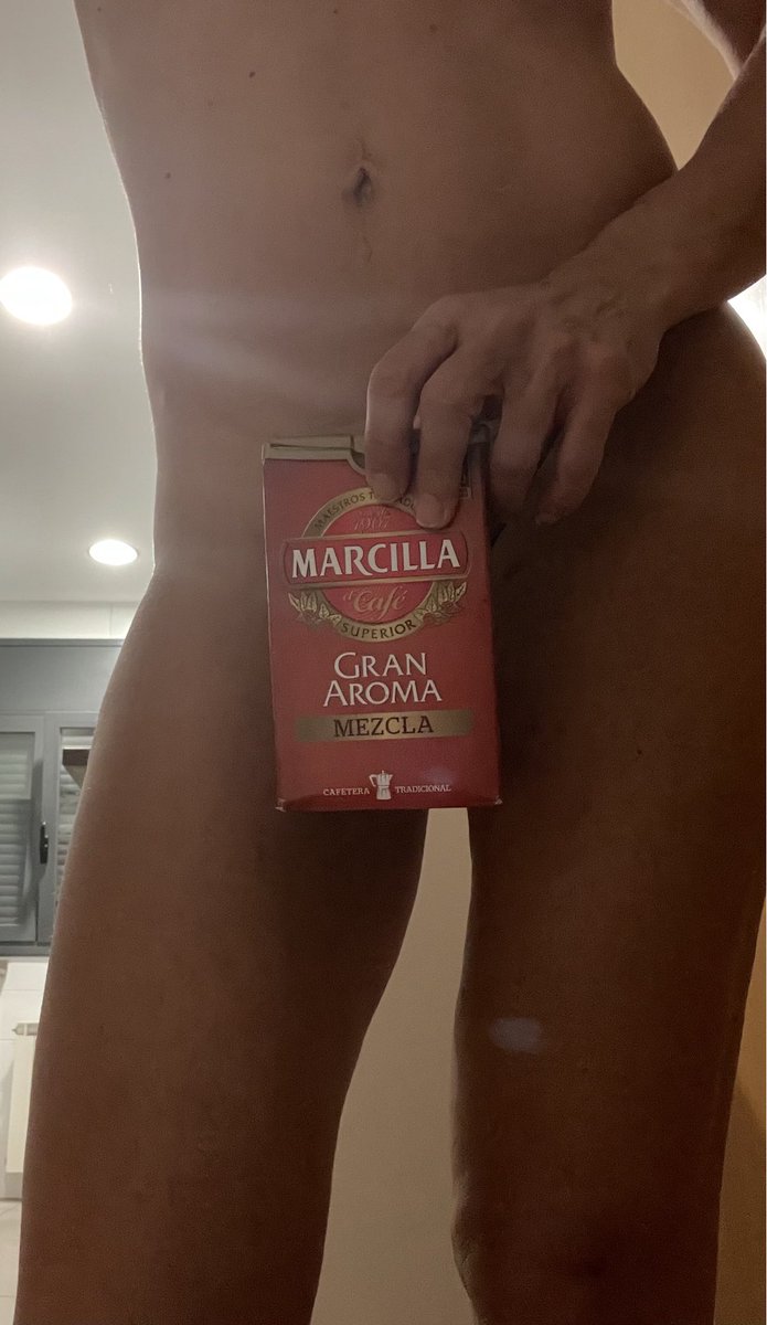 Sweet11052626's tweet photo. Divendres.. per fi!
Pensaba que no iba a llegar pero mira …ya está aquí 😍
Faig cafè ..en vols?
Només et demanaré que portis un somriure
El resto fácil yo te beso tu me abrazas y vemos
Bon dia!!
💋💋❤️❤️❤️
#Ineedyourightnow
#Petonsdecafe https://t.co/4f3uWGKZE7