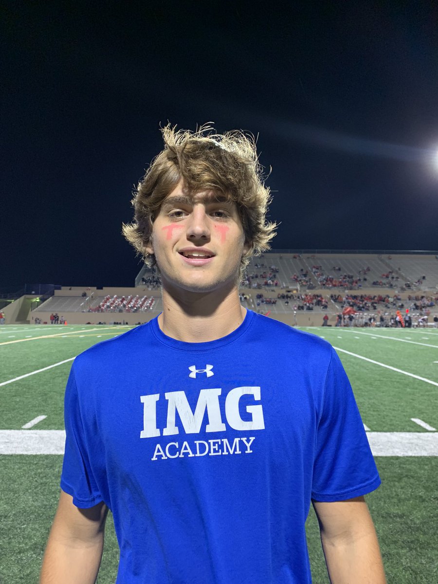 BHoward_11's tweet photo. There was a surprise #IMG appearance tonight. @JaxPorter22 came to support a few friends and update his recruitment. Porter, a 2022 is in town for a #TCU visit. He currently holds offers from #Akron and #SMU. https://t.co/b85HK9BmZl
