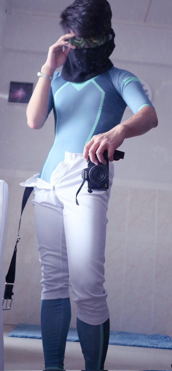 r77 /黑漆漆/ tweet media