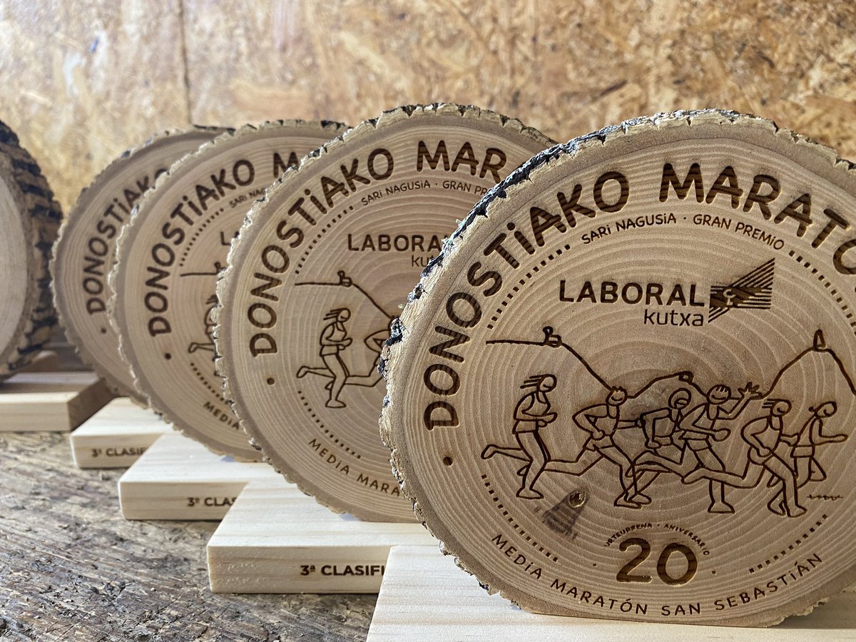 GraboLaser_'s tweet photo. Trofeos media maratón Donostia 2021 https://t.co/Ki4FNBdqbD